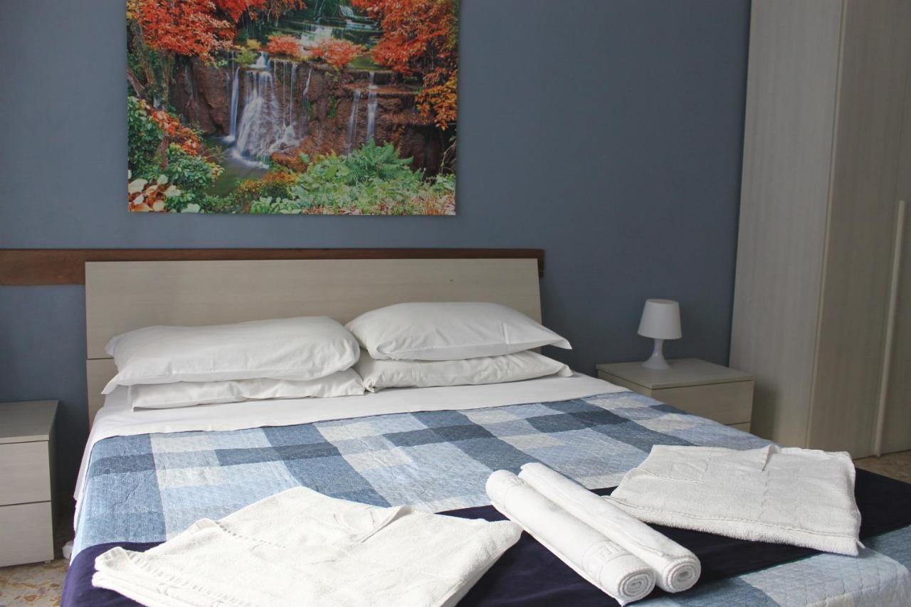 Roma Paradise Luaran gambar